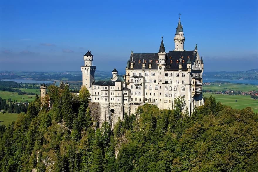 NEUSCHWANSTEIN