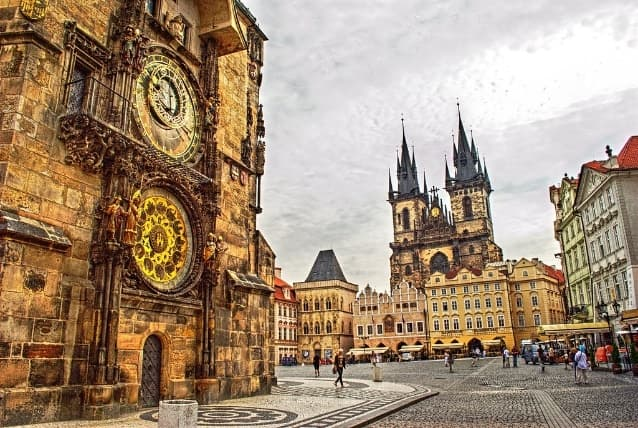 PRAGA